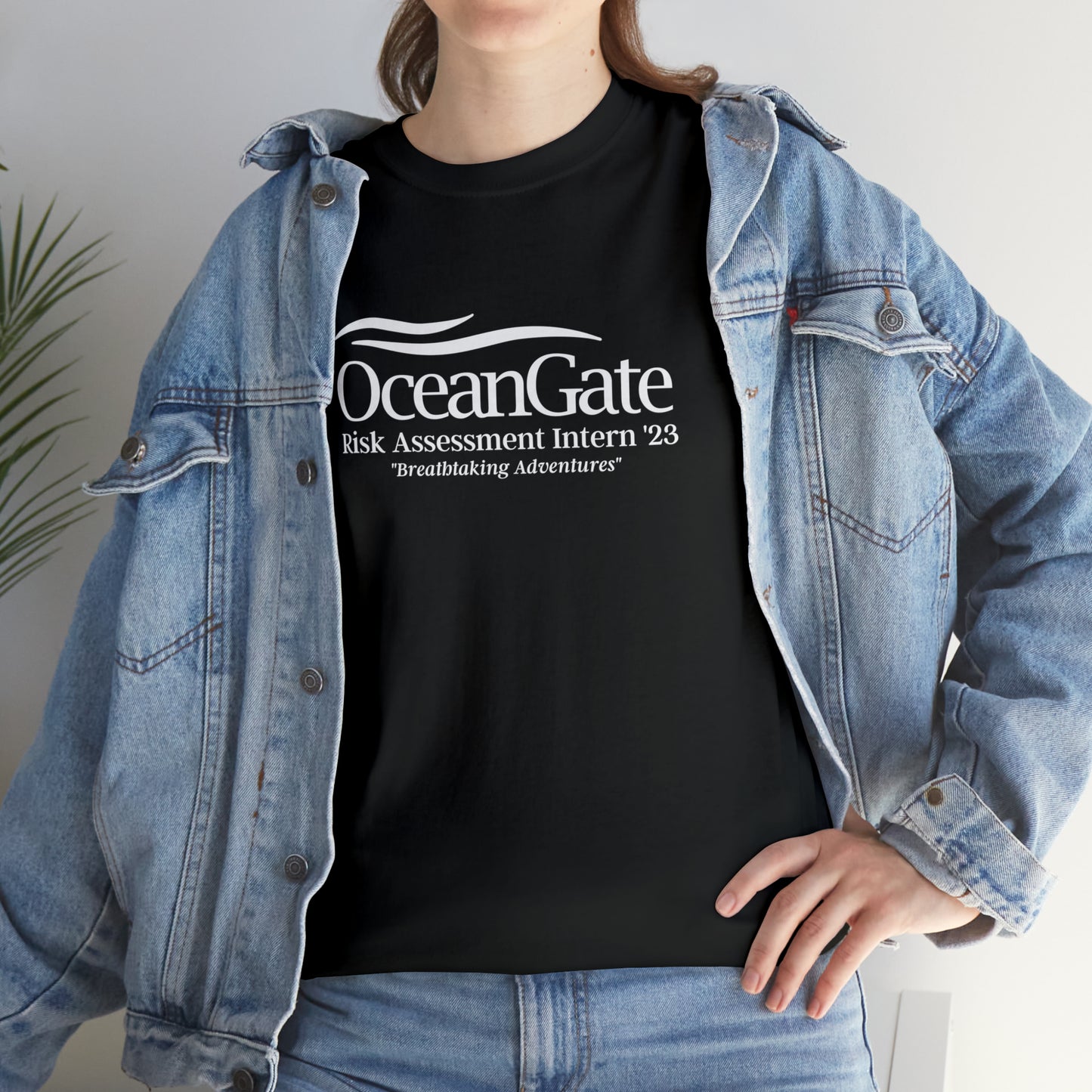 OceanGate Risk Assessment Intern '23 Unisex Heavy Cotton Tee